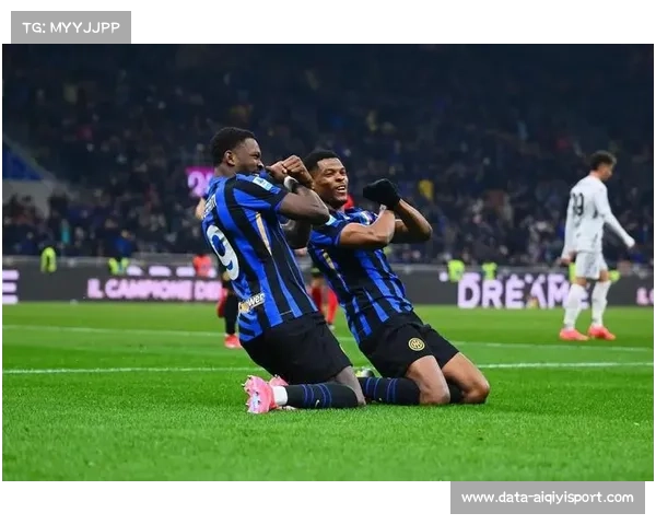 国米右路攻防失衡，邓弗里斯缺阵影响劳塔罗支援力度